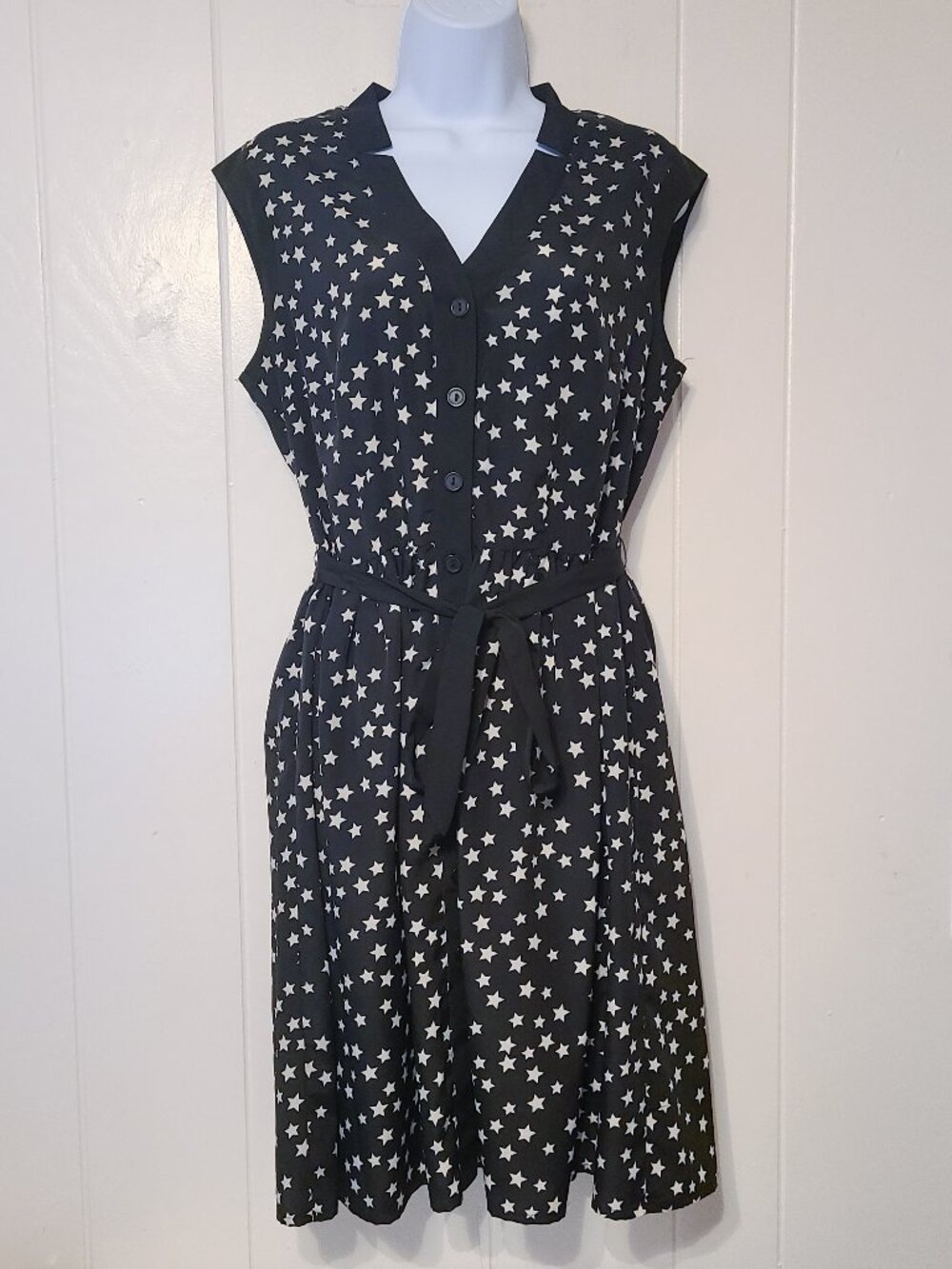 Robbie Bee Button Down Shirt Dress with Tie